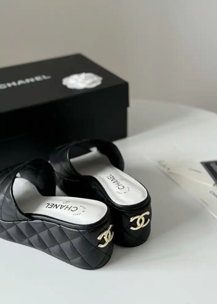 hype Chanel Slippers