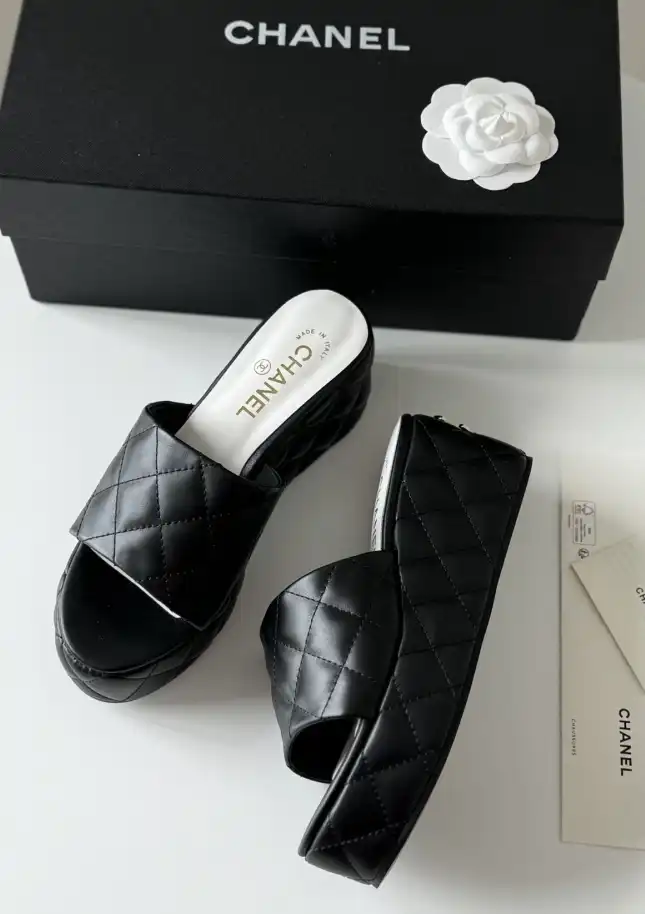 hype Chanel Slippers