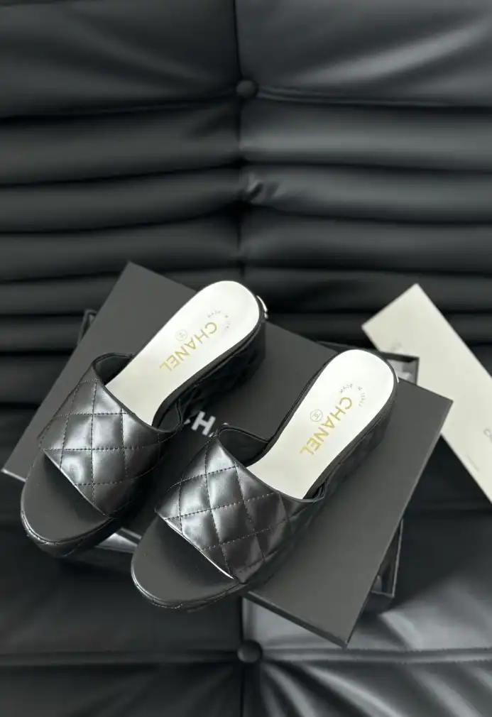 hype Chanel Slippers