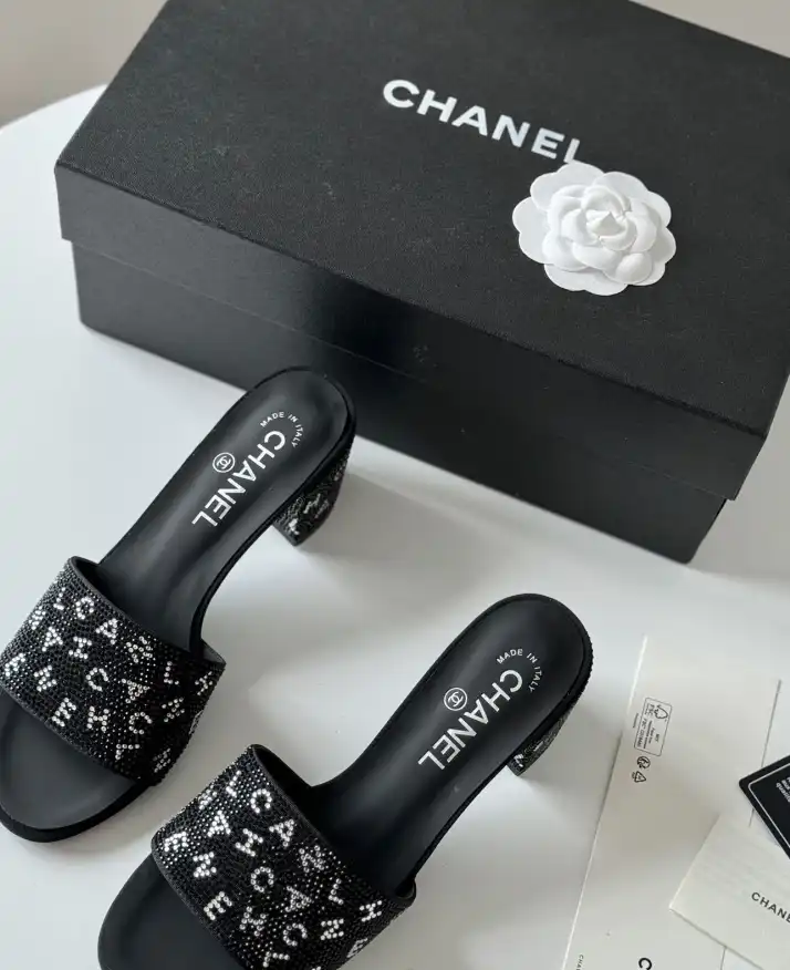 hype Chanel High Heels