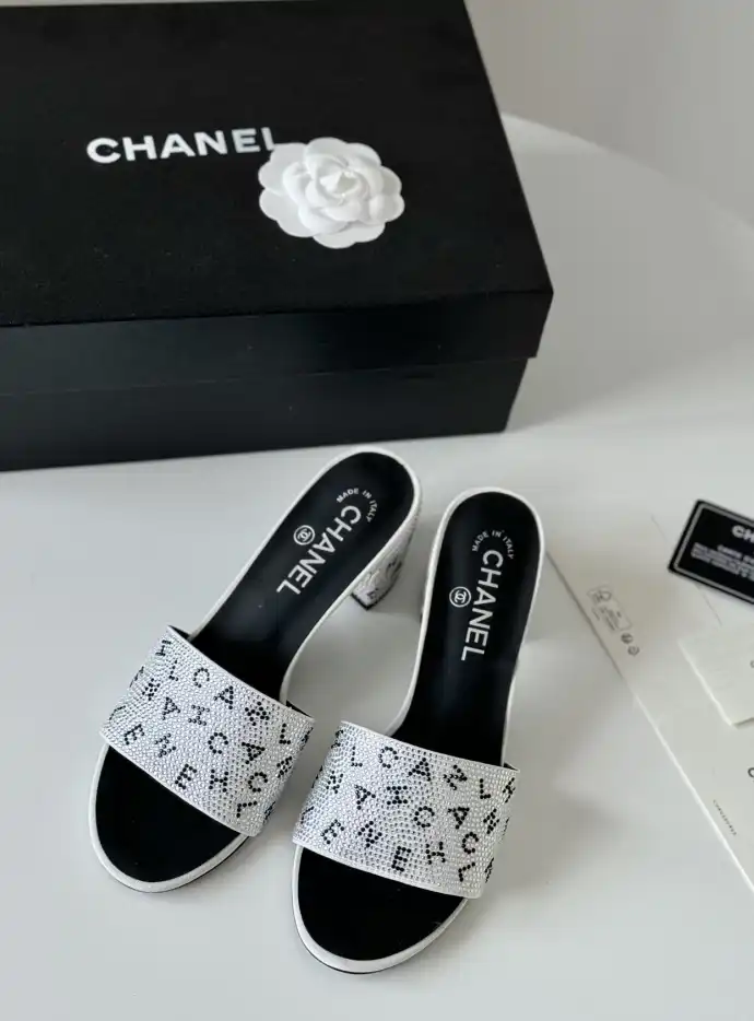 hype Chanel High Heels