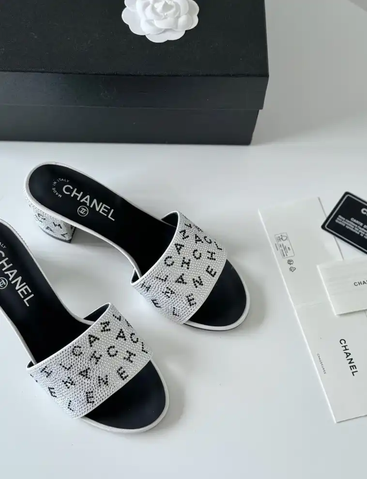 hype Chanel High Heels