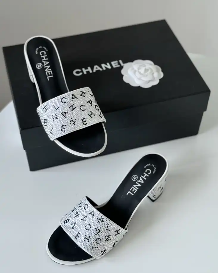 hype Chanel High Heels