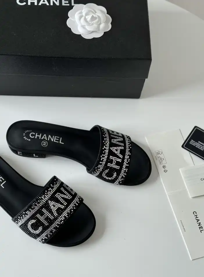 hype Chanel High Heels