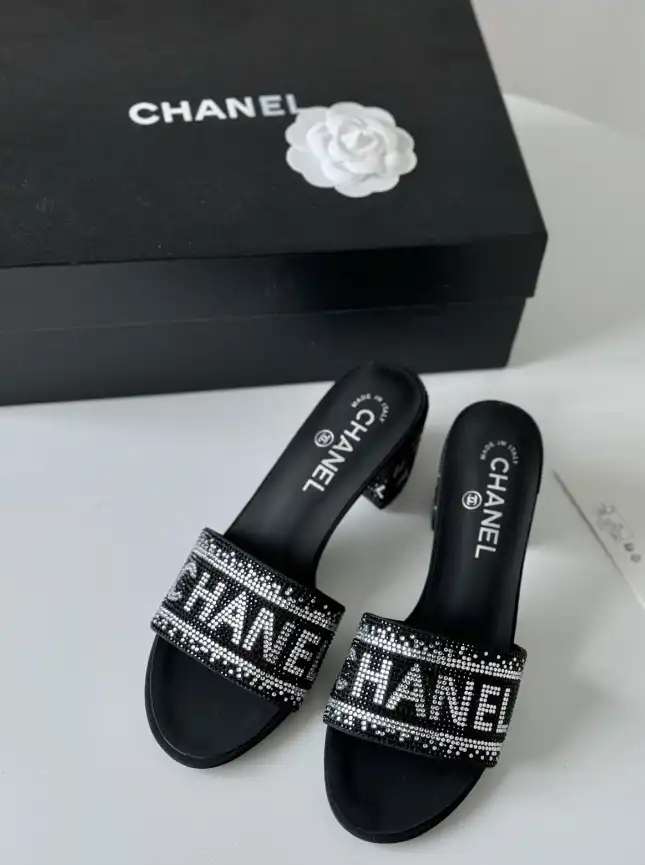 hype Chanel High Heels