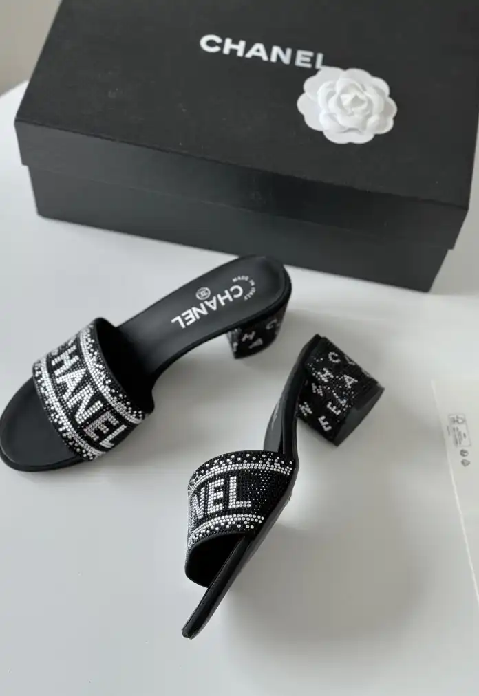 hype Chanel High Heels