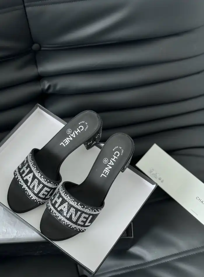 hype Chanel High Heels