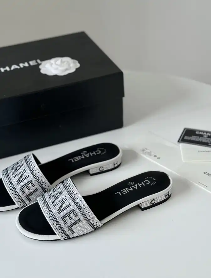 hype Chanel High Heels