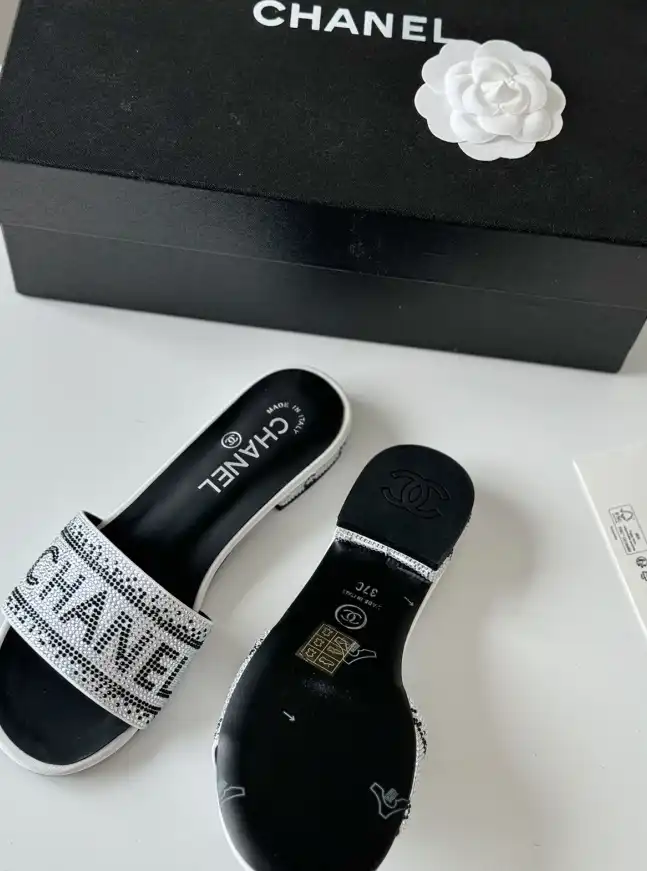 hype Chanel High Heels