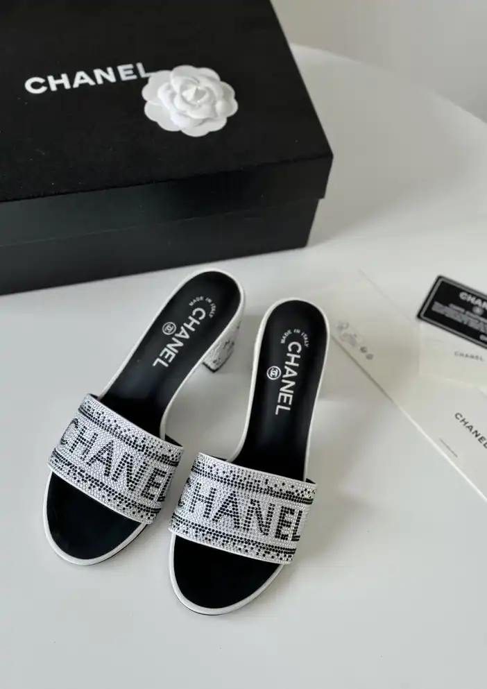 hype Chanel High Heels