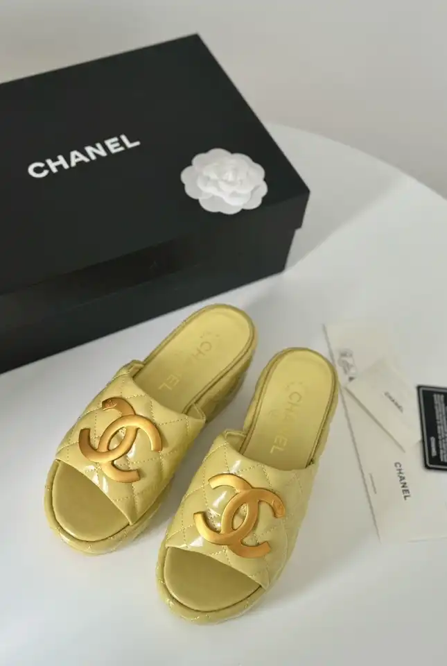 hype Chanel Slippers