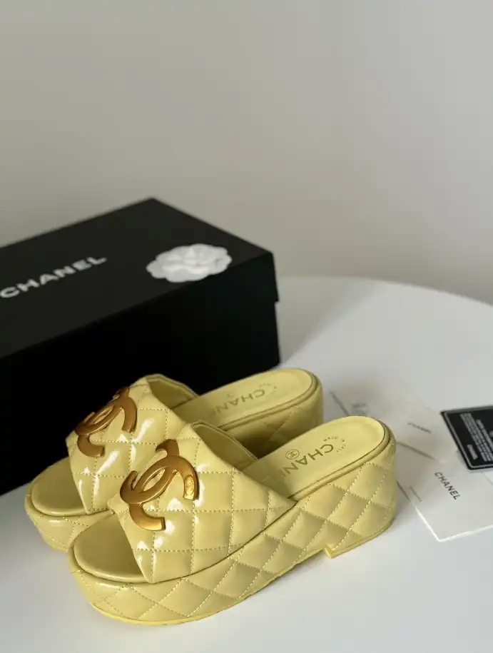 hype Chanel Slippers