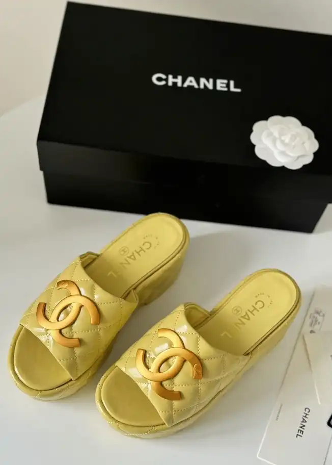 hype Chanel Slippers