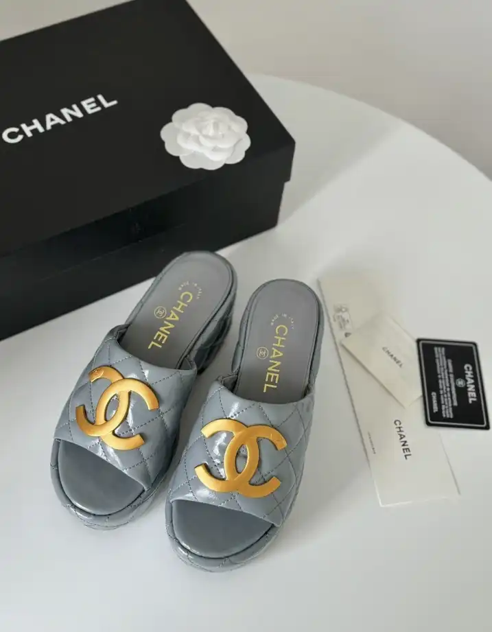 hype Chanel Slippers