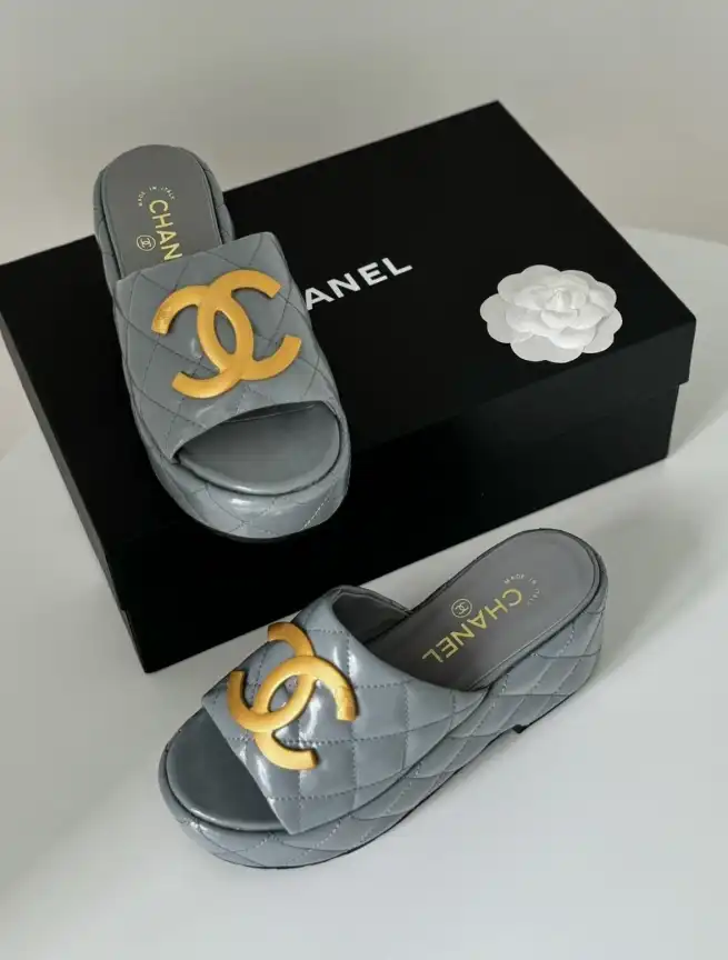 hype Chanel Slippers