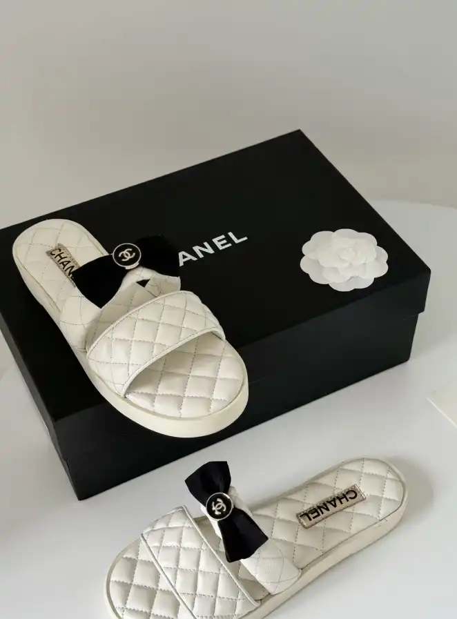 hype Chanel Slippers