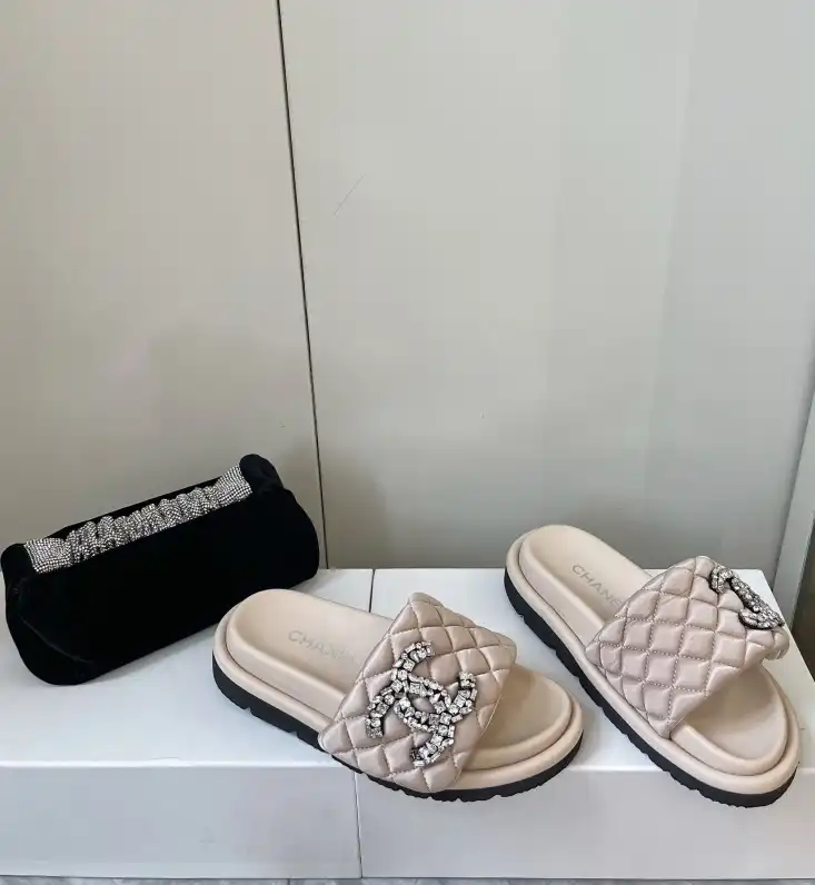 hype Chanel Slippers