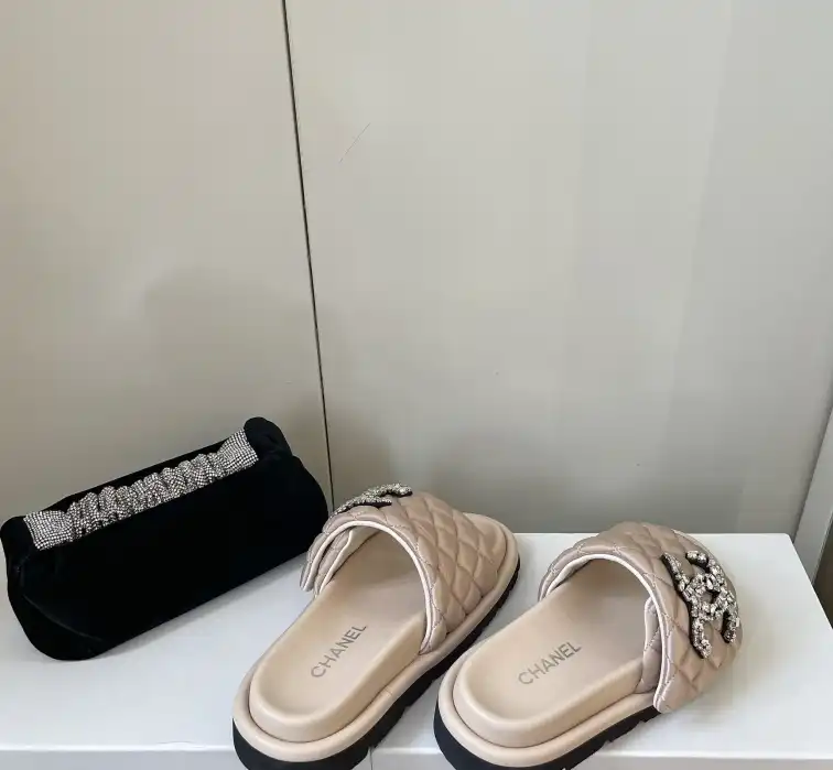 hype Chanel Slippers