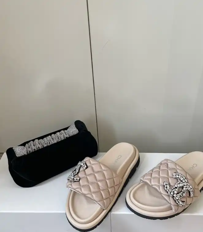 hype Chanel Slippers