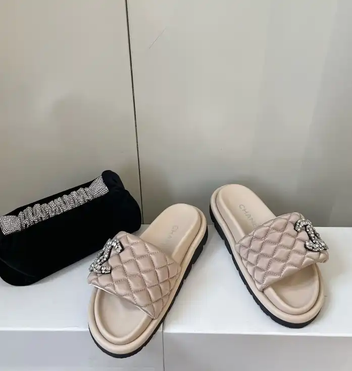 hype Chanel Slippers