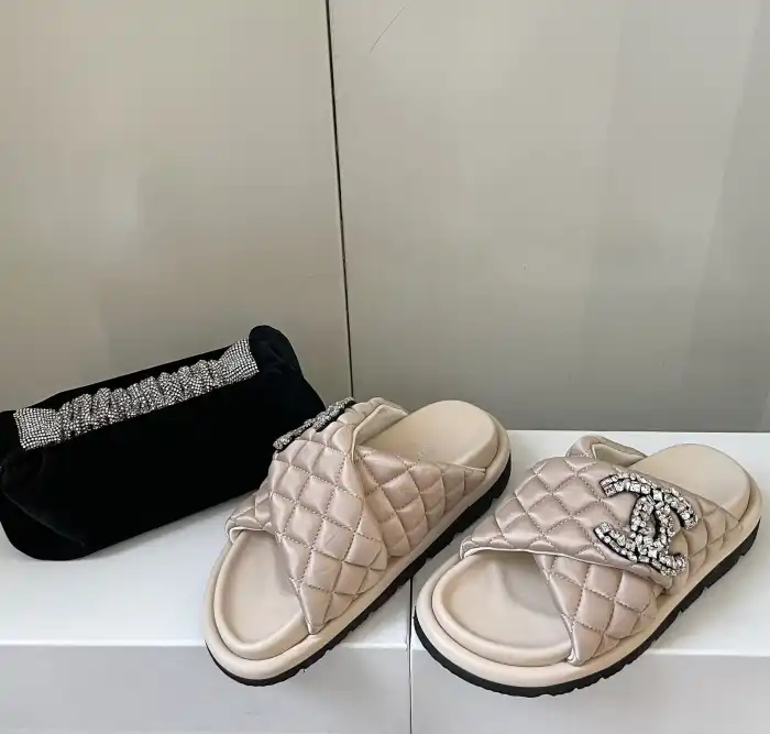 hype Chanel Slippers