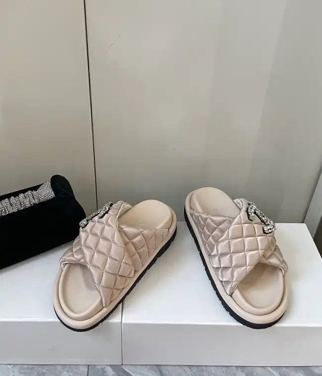 hype Chanel Slippers