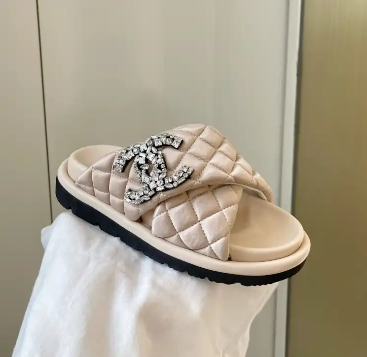 hype Chanel Slippers