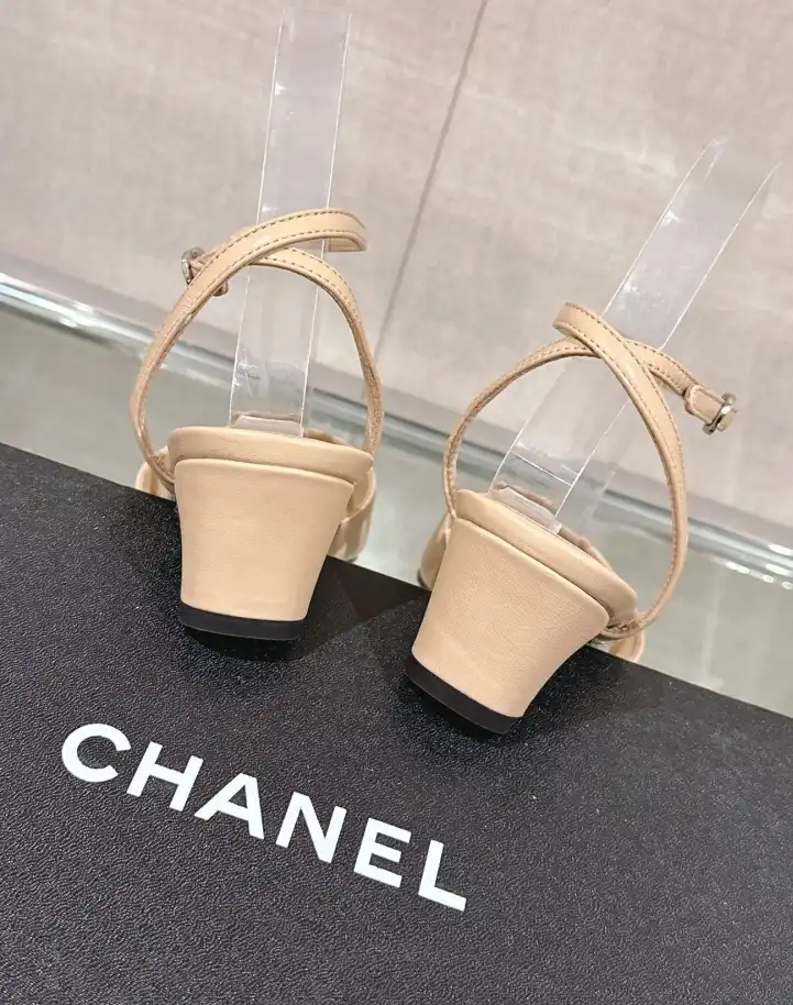 hype Chanel High Heels