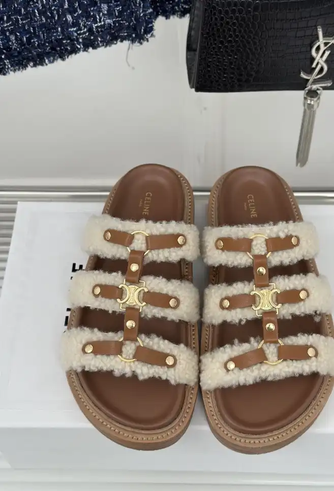 hype Celine Slippers