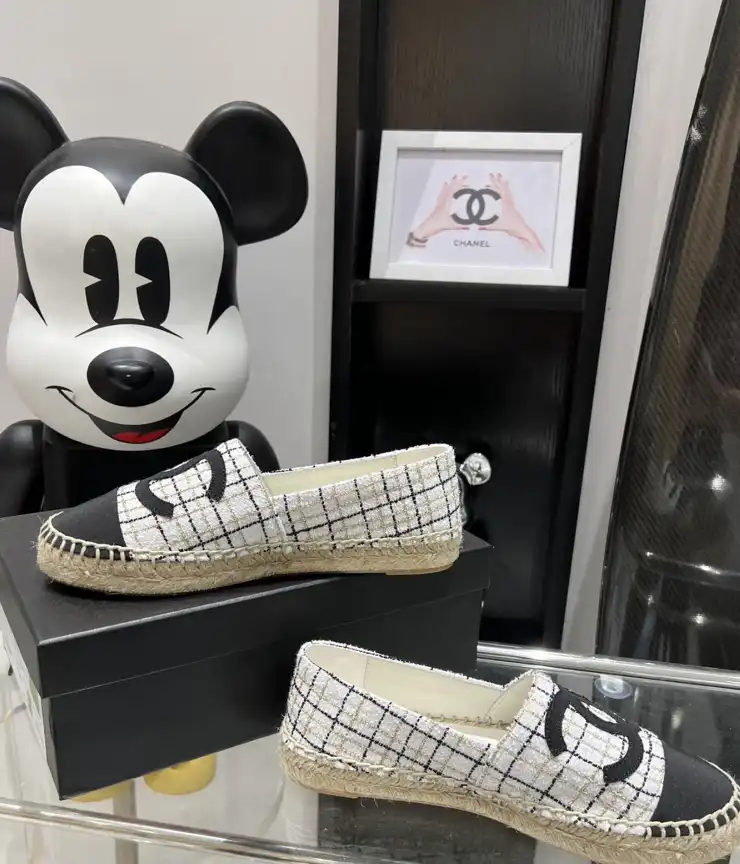 hype Chanel Flat Shoes