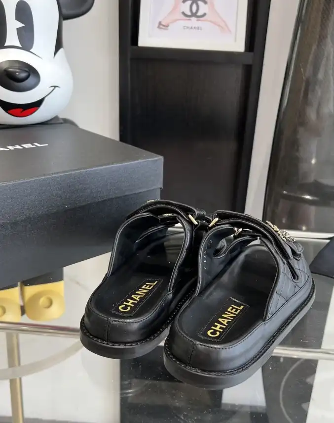 hype Chanel Slippers