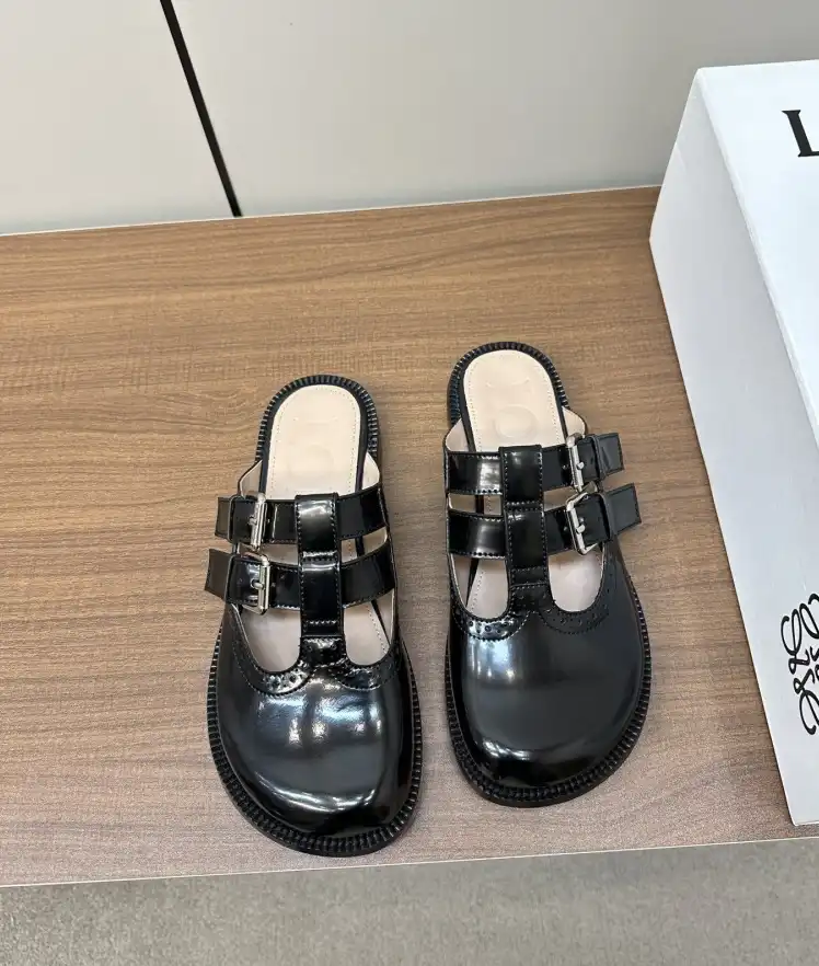 hype Loewe Slippers