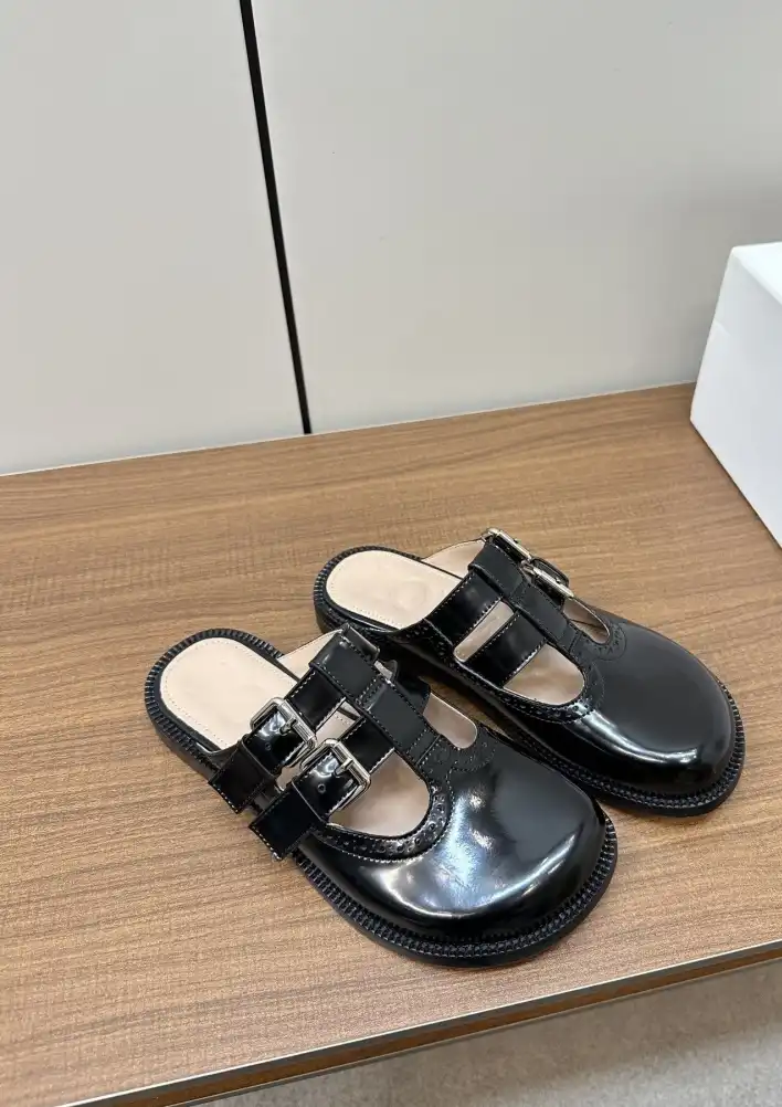 hype Loewe Slippers