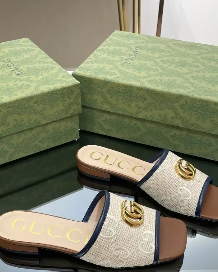 hype Gucci Slippers