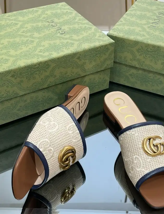 hype Gucci Slippers