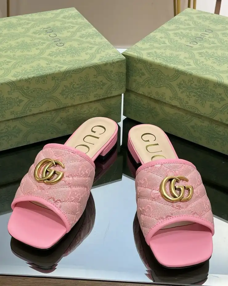 hype Gucci Slippers