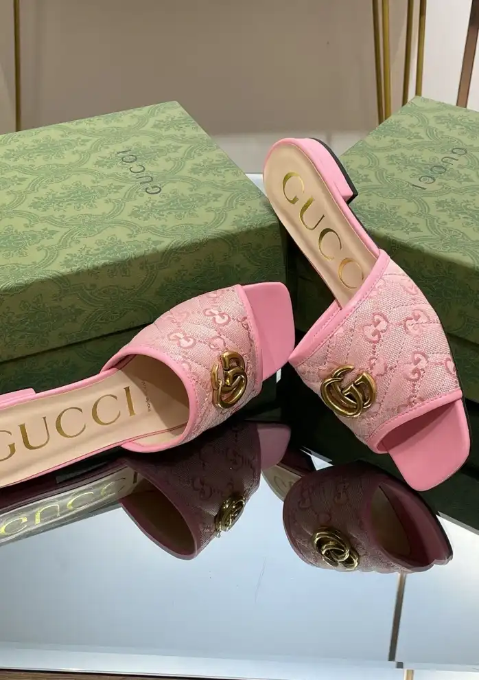 hype Gucci Slippers