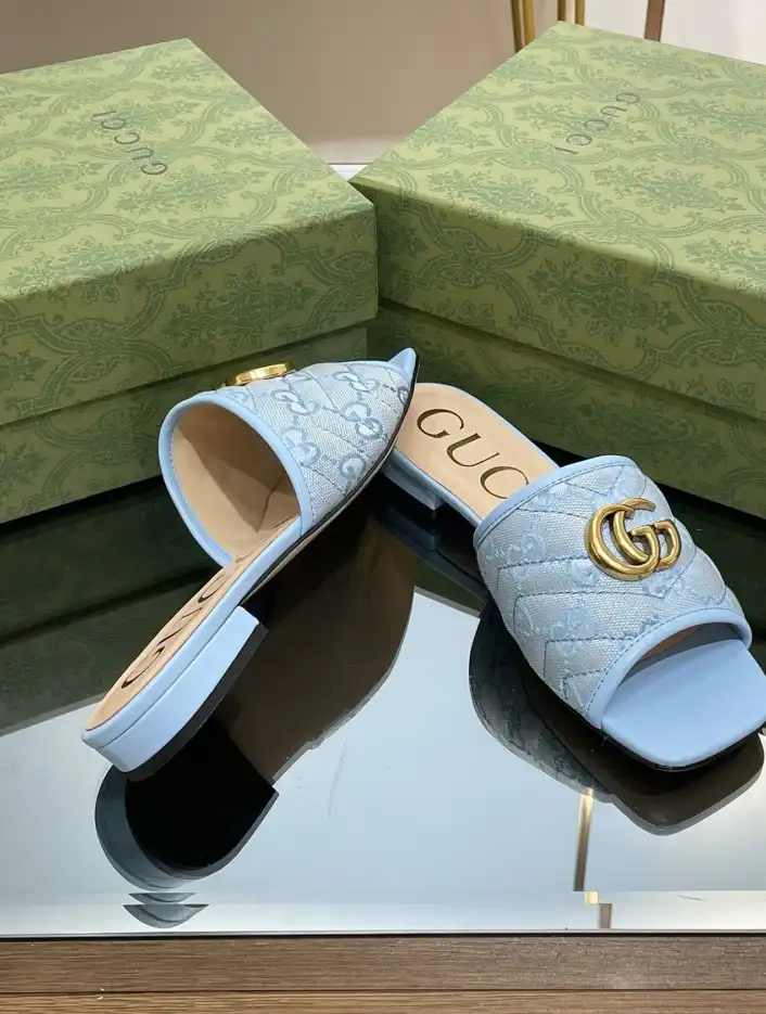 hype Gucci Slippers