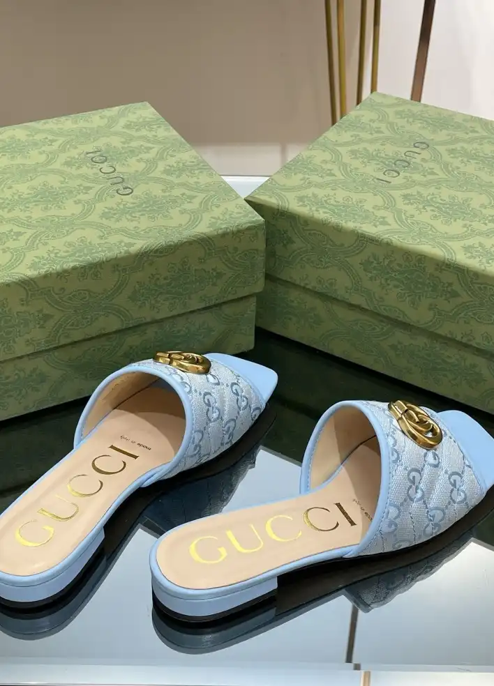 hype Gucci Slippers