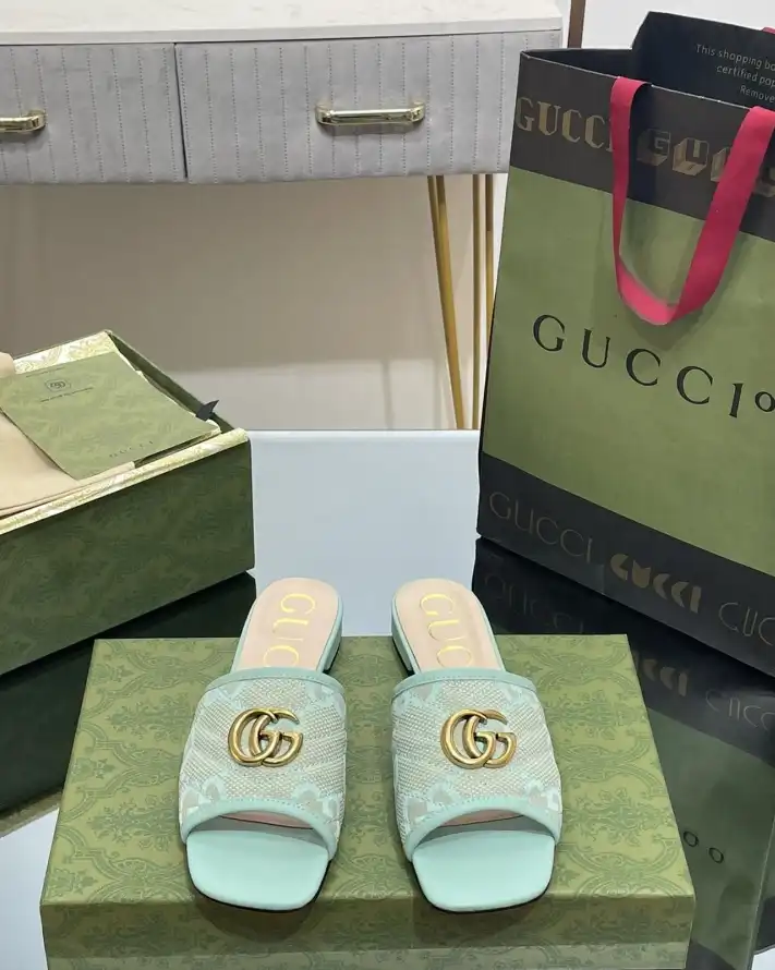 hype Gucci Slippers