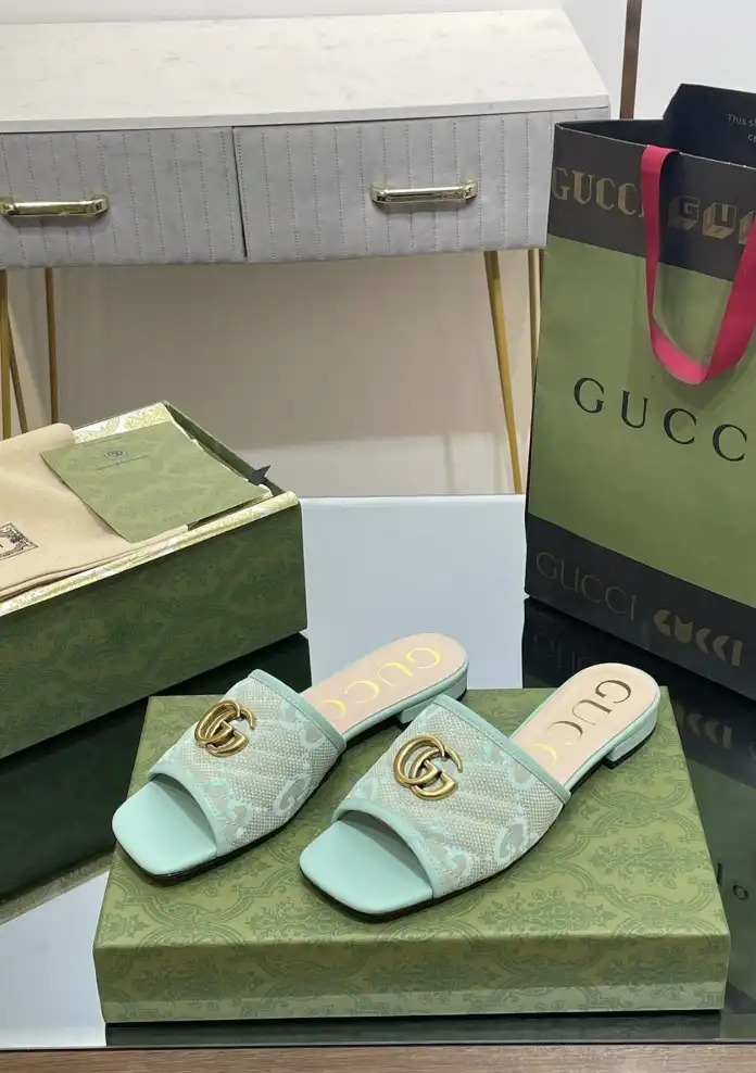 hype Gucci Slippers