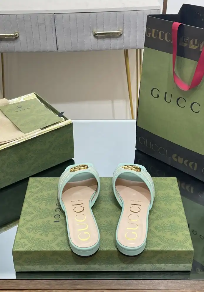 hype Gucci Slippers