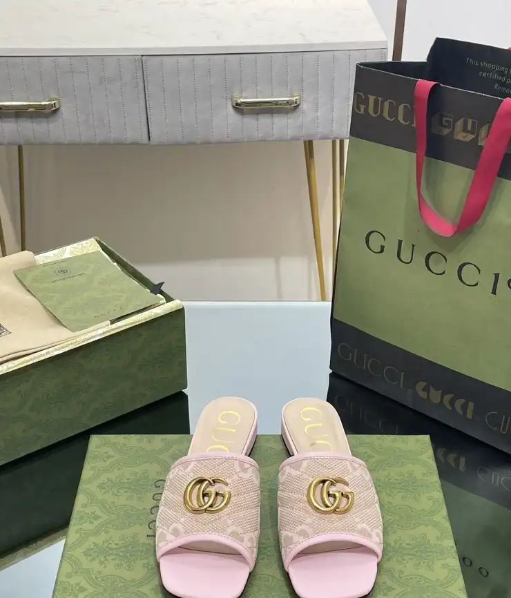 hype Gucci Slippers