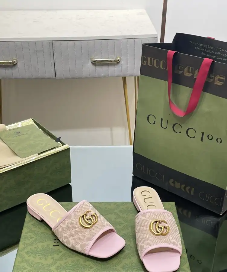 hype Gucci Slippers