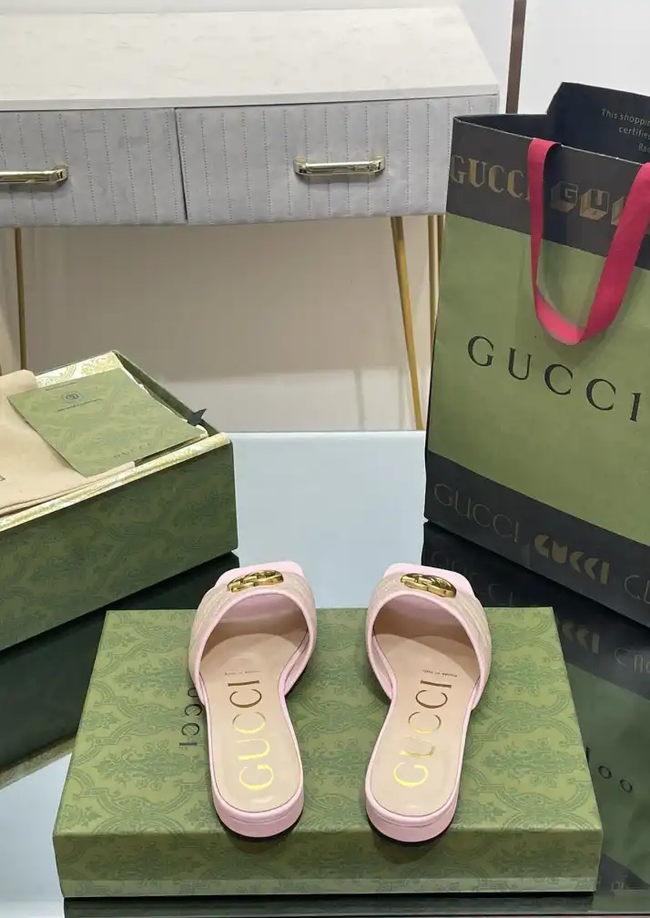 hype Gucci Slippers