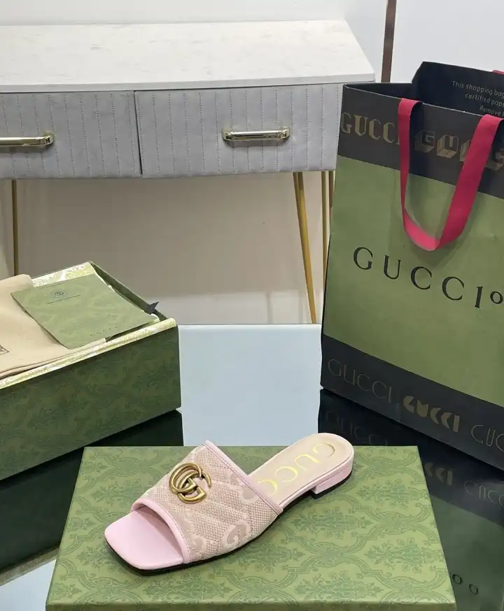 hype Gucci Slippers