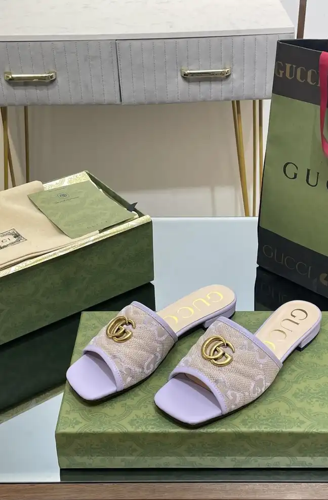 hype Gucci Slippers