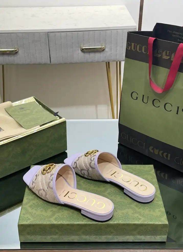 hype Gucci Slippers