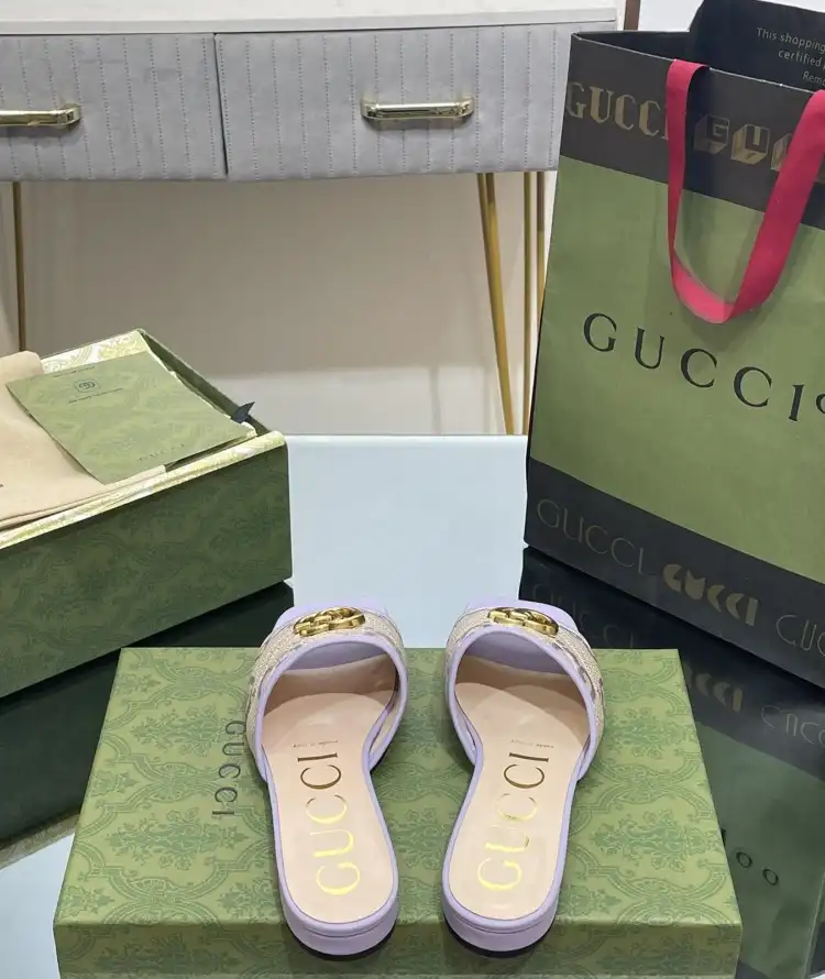 hype Gucci Slippers