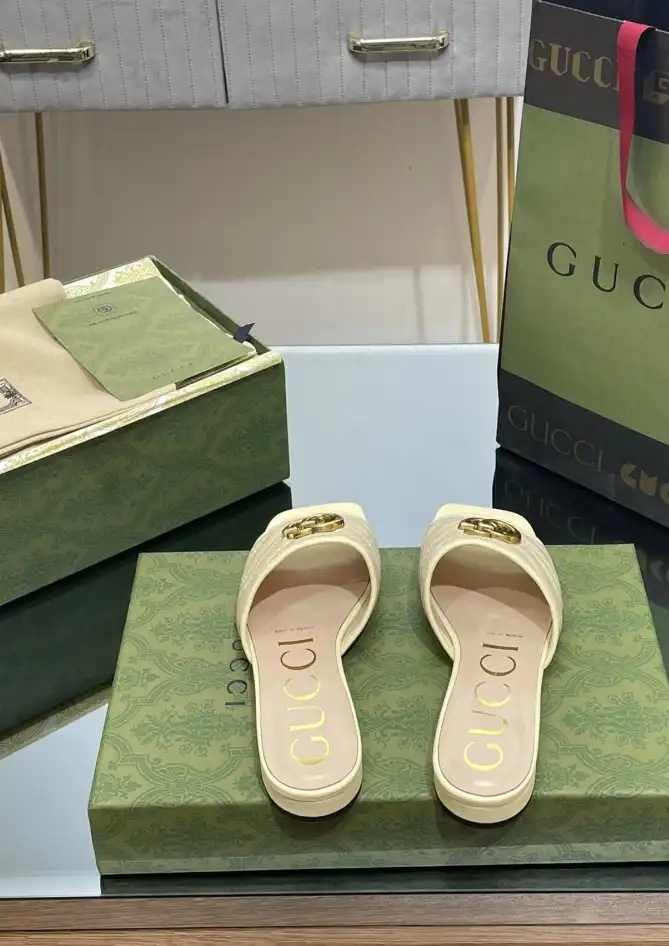 hype Gucci Slippers